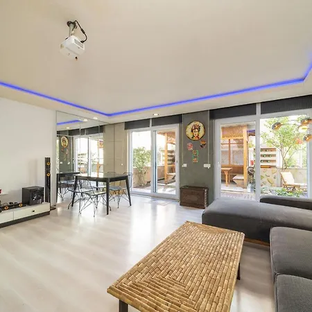 Stylish Duplex With Garden And Gazebo In Muratpasa *