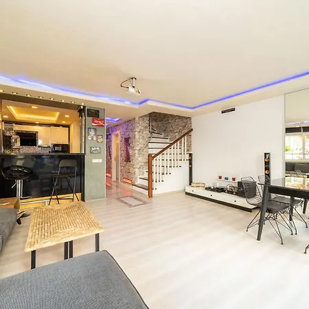 Stylish Duplex With Garden And Gazebo In Muratpasa Apartman *