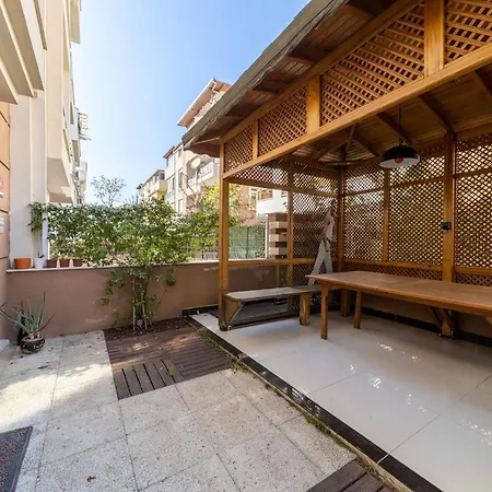 Stylish Duplex With Garden And Gazebo In Muratpasa *
